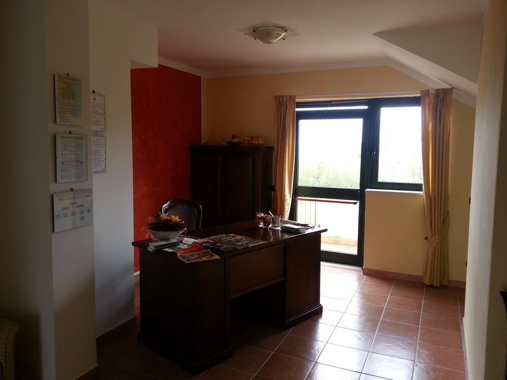 San Nicola Il Sole Hotel Albanella Bagian luar foto